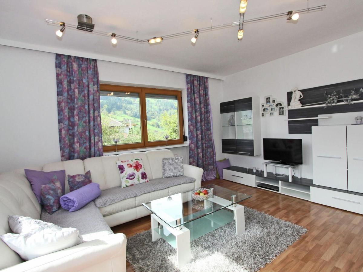 Spacious Apartment In Stumm Tyrol With Balcony ภายนอก รูปภาพ